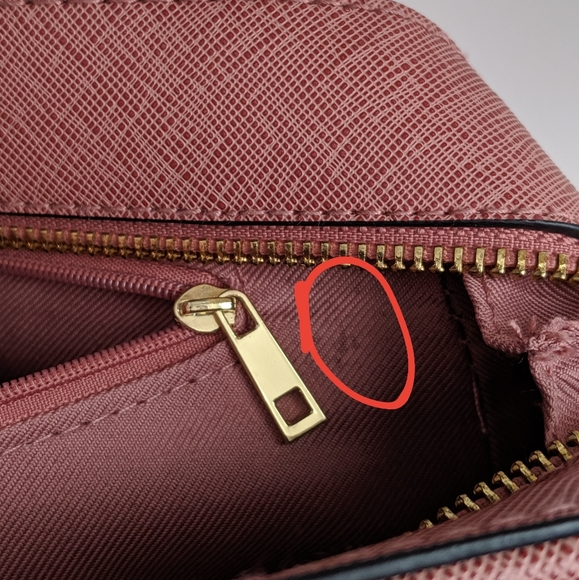 🔴SOLD🔴AND NEW DAY Crossbody bag - Picture 4 of 8